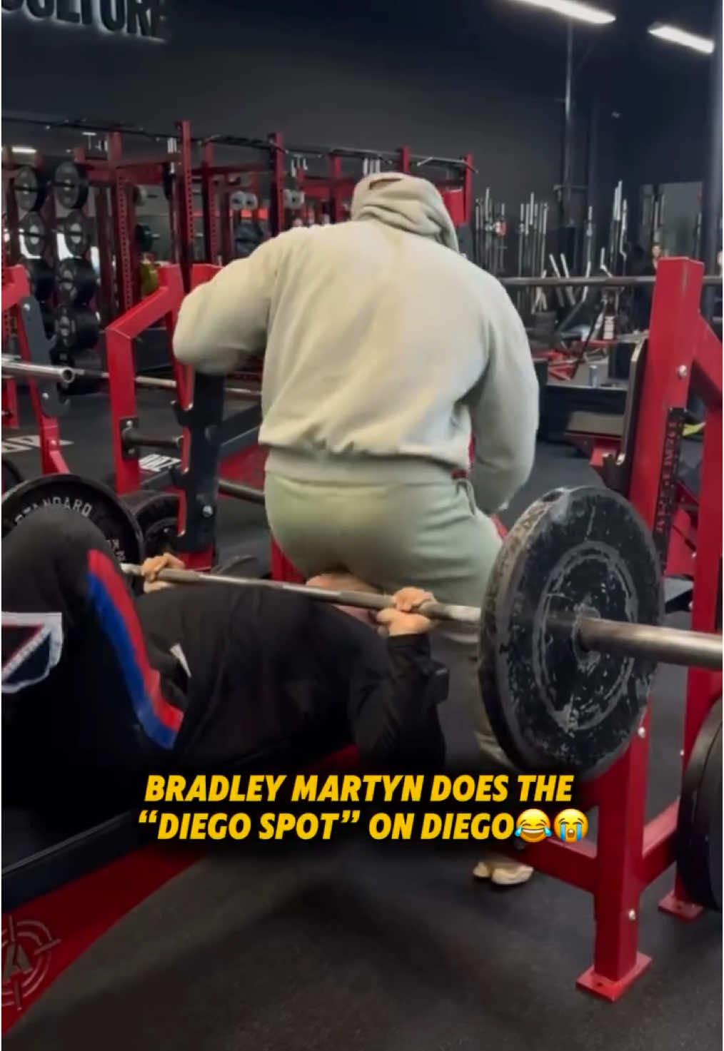 WE NEVER SAW THIS COMING😂New video at 5pm pst🚨 #bradleymartyn #latinos #mexican #zooculture #funny 