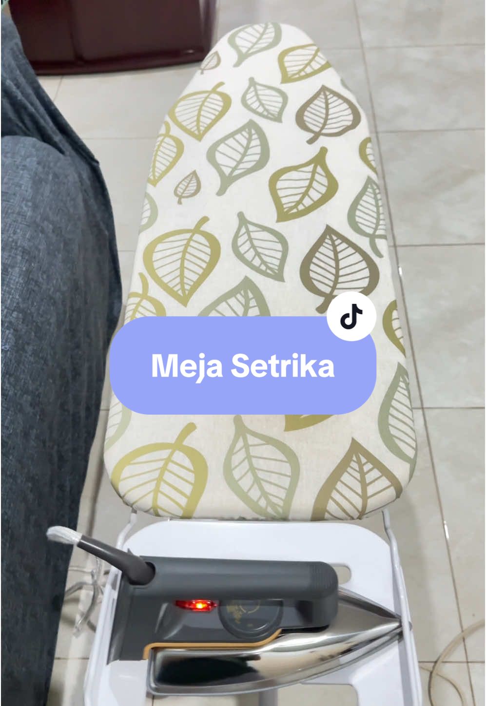 Meja setrikaan yg mpermudah kerjaan ibu-ibu #CapCut #mejasetrika #mejasetrikalipat #rekomendasi #racuntiktok #tiktokviral #fyp 
