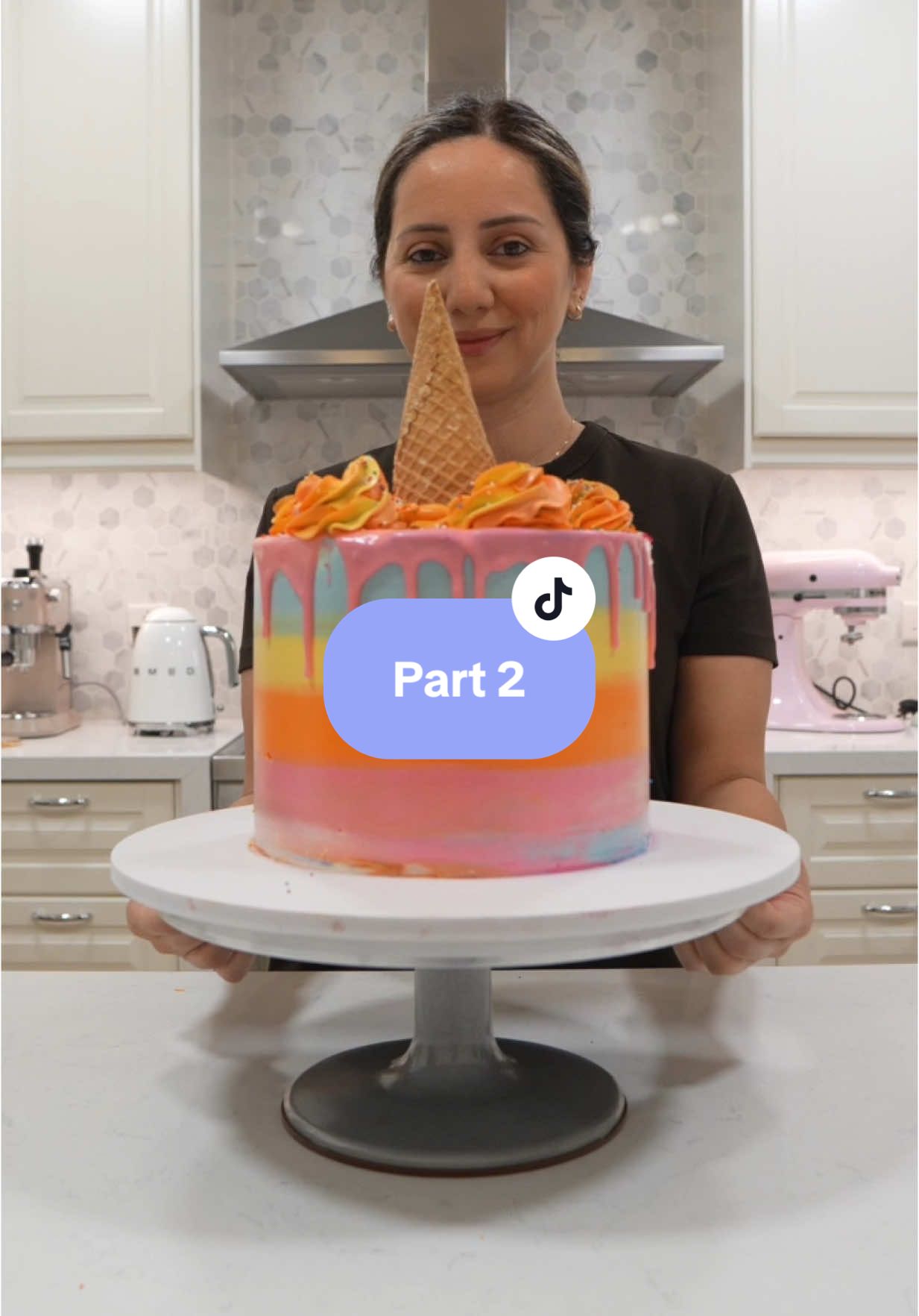 Part 2 of the cake decorating as promised #cake #cakedesign #summerrecipes #icecream 