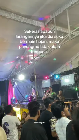 Hiyaa🚀 #remikpalembang #fyp #djgacor #fypageシ #shangrila #budakonyot💃💃💃 @FDJ ICHA ALCEENA 