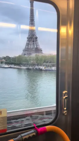 #paris #paristrip #metro #paristravel #eiffeltower 