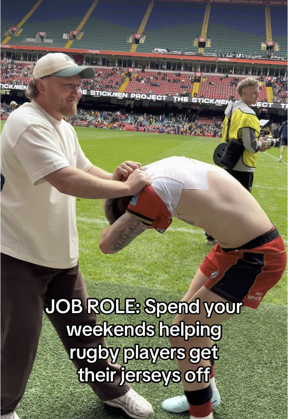 WHO WANTS THIS JOB? 🤣 #fyp #rugby 