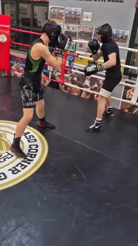 Ig: francescosabaa_#boxing🥊 #martialarts #pugilato #sparring 