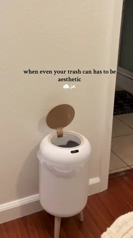 it’s so cute 🤍☁️  #tiktokshop #tiktok #trashcan #trashcanaesthetic 