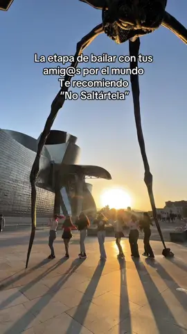 Una pasíon que une corazones  por todo el mundo 🌎✨ #caporales #viajar #amigos #europa #bilbao #bolivia🇧🇴 #travel #pasion 