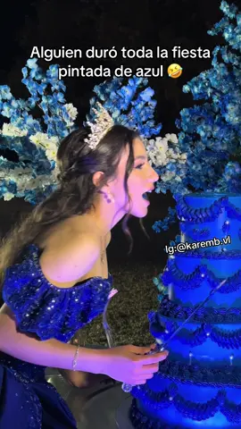 Pero la niña quería pastel azul 🤣🤣 #xvaños #azul #pintura #manchas #contenido 