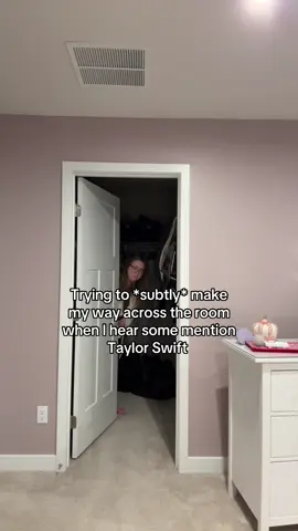 I will find a fellow swiftie in the wild to chat with. #taylorswift #swiftie #swifttok 