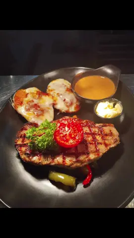 It’s time to look back on the first 8 weeks since opening Dirty Ranch Pattaya. We’re serving delicious food and having a great time with our guests. 🥰 I’ll let the picture speak for itself.#PattayaFood #ThaiFood #FoodDeal #dirtyranch #steak #steakhouse #pattaya 