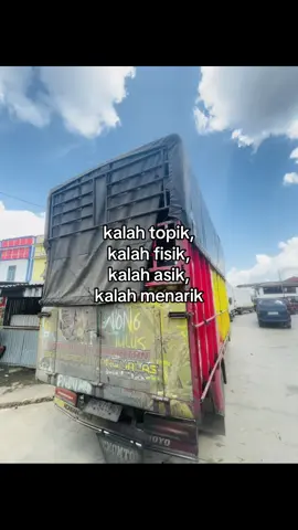 sedihnyaa🥹#fypagee #xyzbca #trukmaniaindonesia 