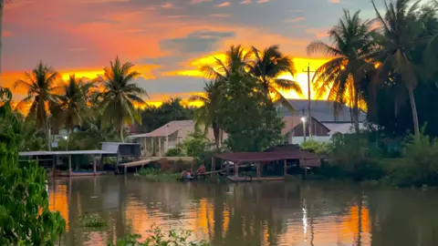 Nghèo thì làm gì có được hạnh phúc đúng hog?😊🌾#chill #binhyen #canhdepthiennhien #tamtrang #hoanghon #xuhuongtiktok #68kiengiang 