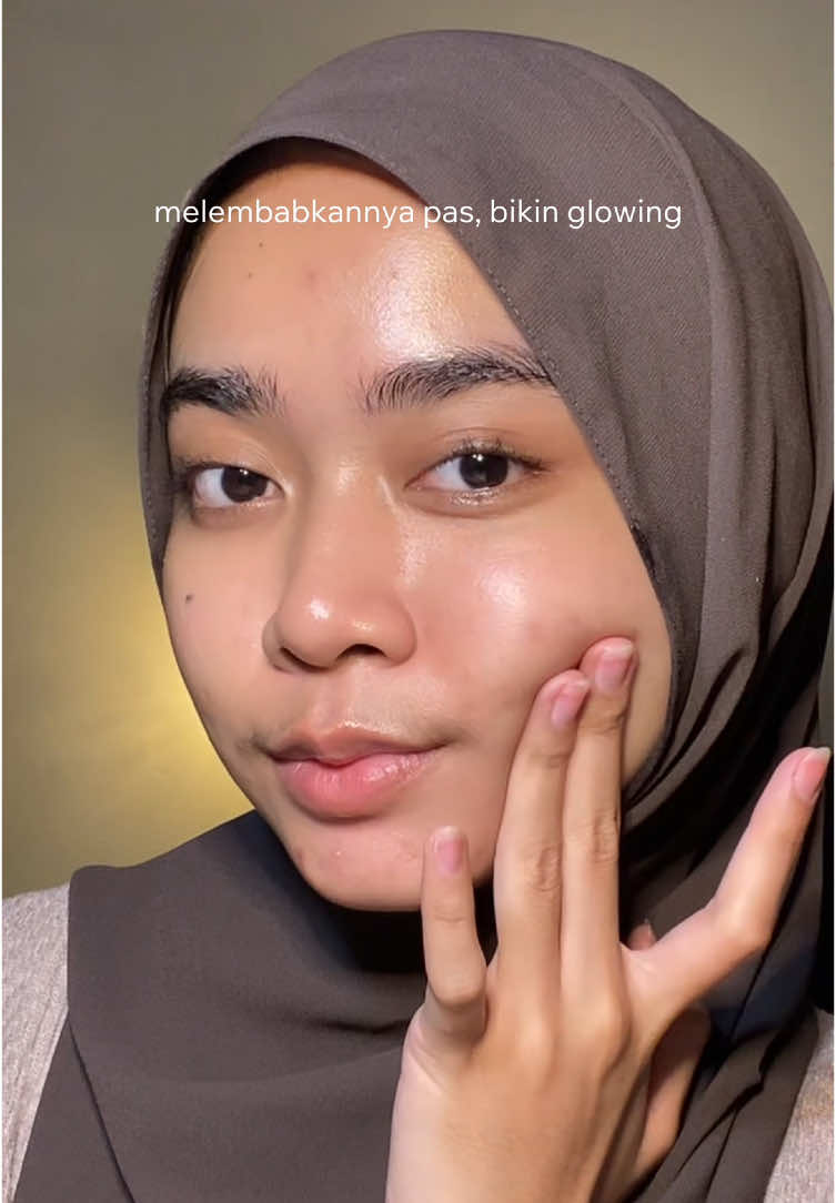 skin progress ku keliatan banget, tapi tetep harus jaga pola makan ya #moisturizer #moisturizerviral #skinjourney #acnejourney #acnefighter #trending #xyzbca #fyp 