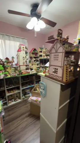 My world Sylvanian #foryou #sylvanian #sylvanianfamilies #calicocritters #シルバニアファミリー #sylvanianfamiliestiktok #fyp #sylvanianfamiliescollector #sylvanianfamiliescollection 