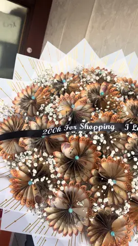 Go spoil yourself on my account 😍😍😍 #princesstreatment #200k #moneybouquetkenya #moneybouquet #tiktokkenya #giftideas