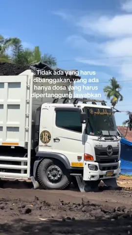 jangan lupa bersukur #fffffffffffyyyyyyyyyyypppppppppppp #berandatiktok #foryoupage #fyp #fypシ゚viral #foryou #otobaro😎😎 #storytruck #xbcyza #kuliboy🤙😜🚀 #4u 