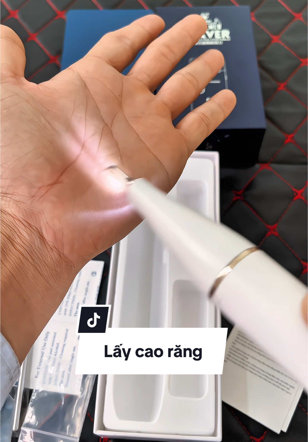 Máy lấy cao răng mảng bám tại nhà tiện dụng. #maylaycaorang #maylaycaorangtainha #maylaycaorangfiko 