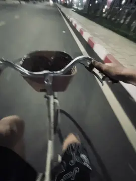 “笑得多了，不代表不累；坚强了，不代表不痛。