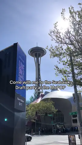 LFG! #seattle #fypシ #12s #seahawks #gohawks #nfl #nfldraft #draft #bluefriday #lumenfield 