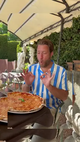 Authentic Italian pizza review! 🍕 🔥 #pizzalover #pizzareview #onebite #pizza #daveportnoy #pizzatime #pizzatiktok #fyp #Foodie #cheesypizza #pizzatok #daveportnoy