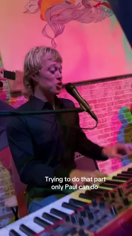 Oh darling I heard he had to do separte takes days apart 🧐 #cover #ohdarling #beatles #paulmccartney #singing #liveshow #fyp #70smusic 