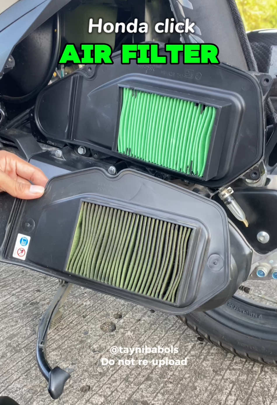 Air Filter for Honda click #airfilter #airfilterchange #hondaclickairfilter #hondaclick #motorparts #motoraccessories #motor 