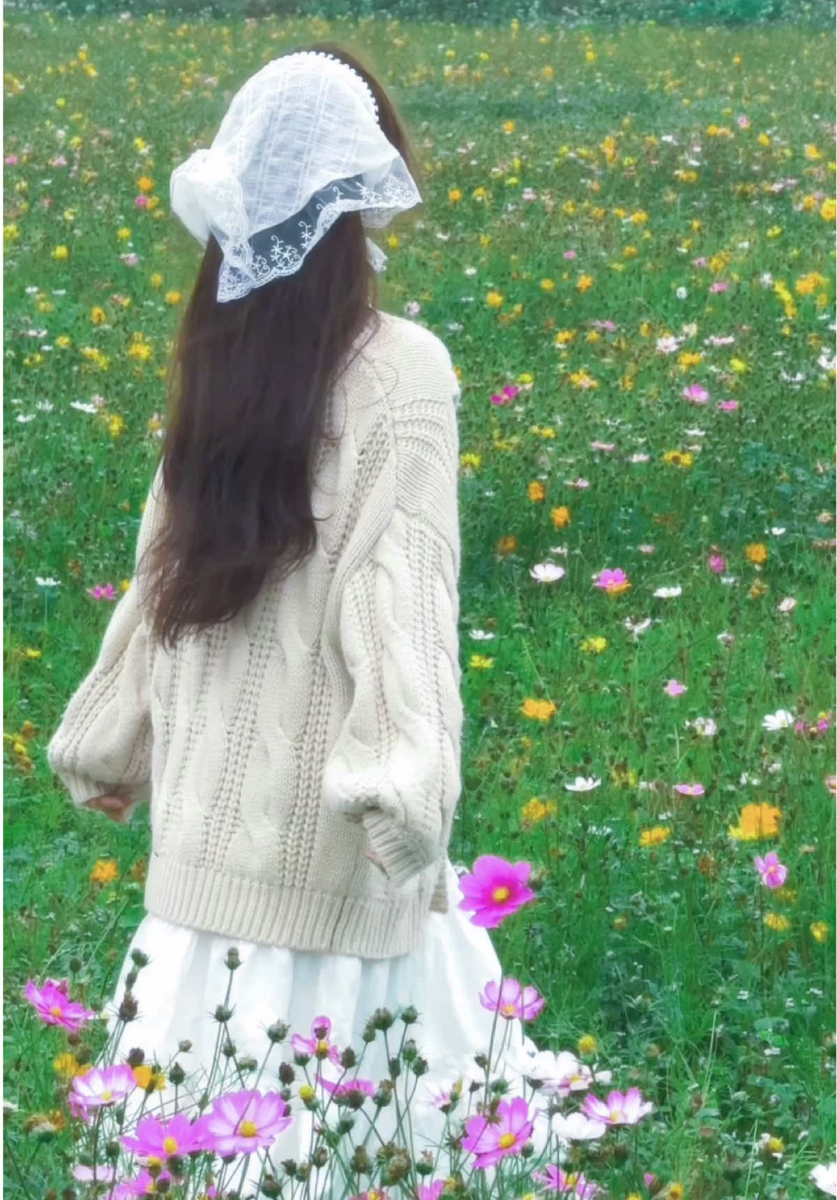 Sống với vẻ đẹp của riêng mình và nở rộ như một bông hoa🌸 #xh #viral #nghean #viralvideo #fyp #peaceful #healing #chuaphuclac #cualo #vibes #nangtho
