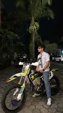 Ganteng bgt 😭  #harryvaughan #asmaragenz #fyppppppppppppppppppppppp 