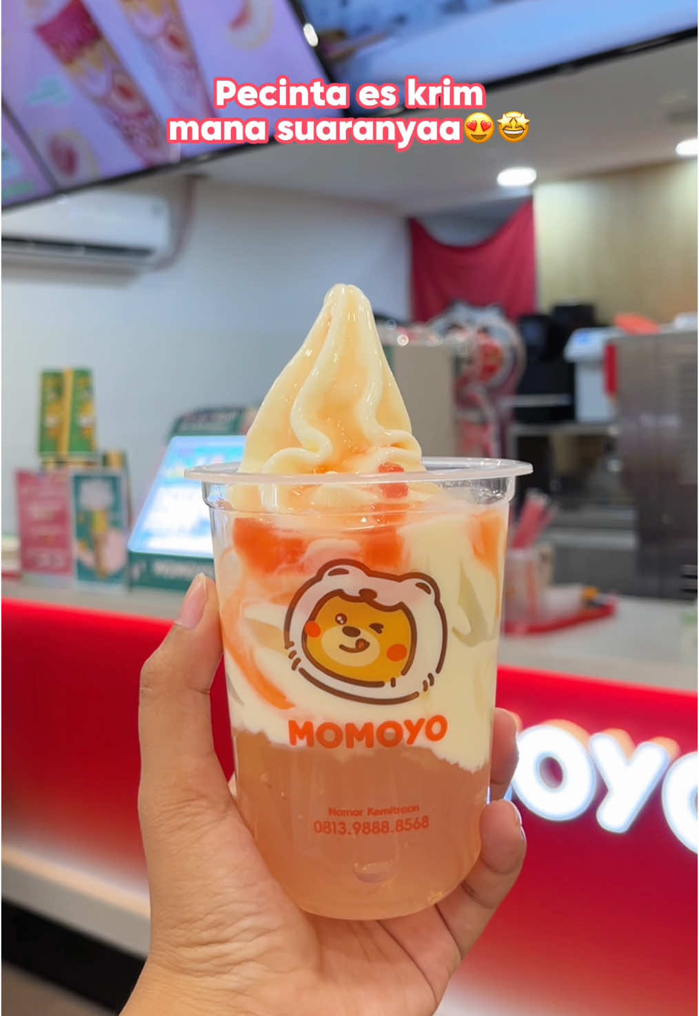 Pecinta es krim mana nih? Coba komen yang udah cobain Peach Jelly Sundae 😍  #momoyo #icecream #jelajahlebaran #promomakangajian #momoyopeach #momobear #momoyoxofero 