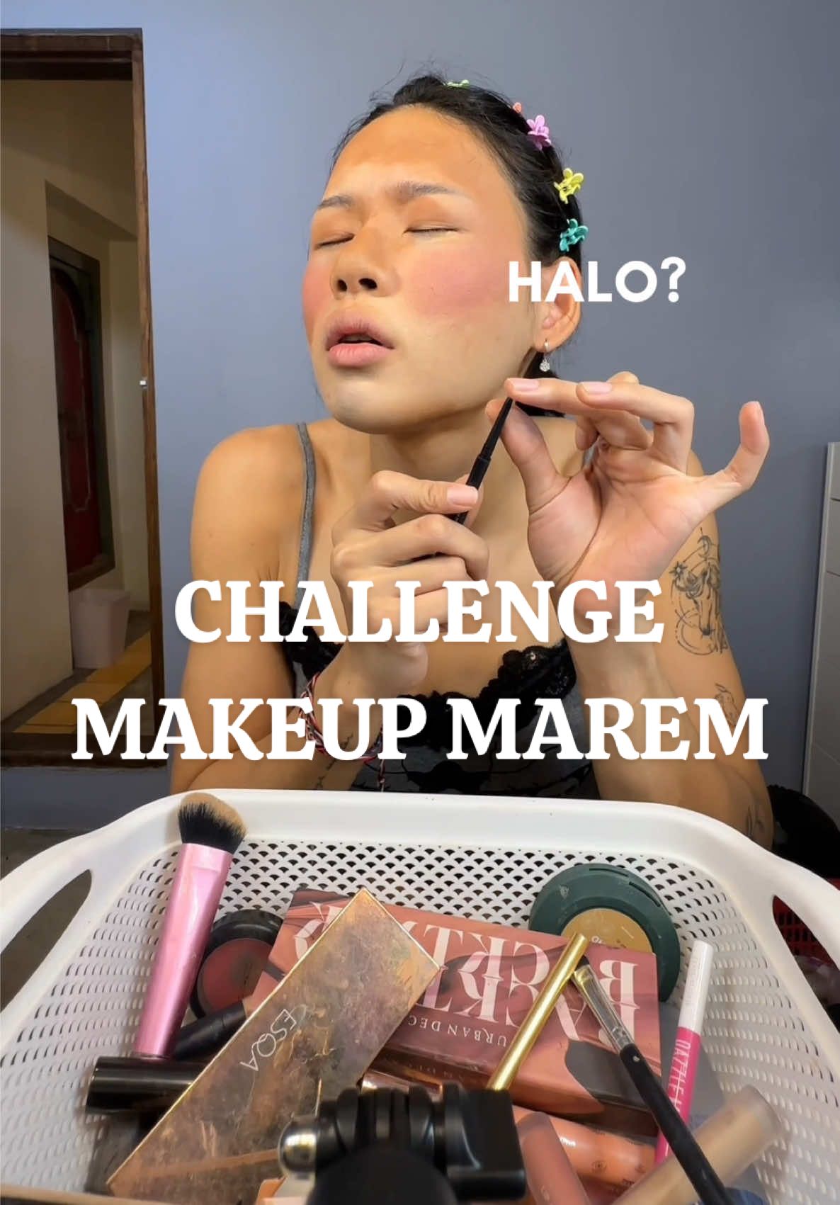 CAPEEE DEHHHH ikut #trend makeup tutup mata ini😭😭😭😭 #makeup #merem 