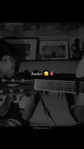 The best part from “Aadat” song..🫶🌼 #foryou #foryoupage #viral #fyp #viralsong #viralvideo #tranding #coversong #video #song #millionviews #guitarcover #aadat @Foryoupage 