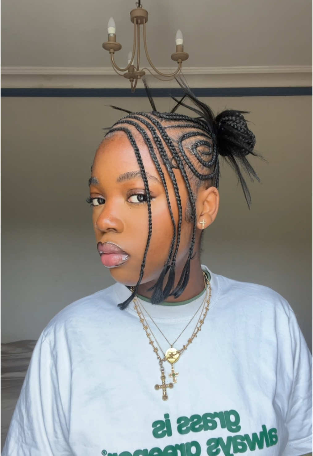 360 of the hair 😛 Search for “Hoda buns”