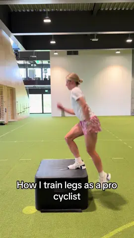 Never skip a good legworkout💪🏼 #legworkout #legexcercises #longevity #womeninsports #womencycling #itallstartswithdreaming 