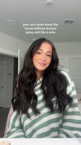 The before and after is crazyyyyy. if you know me you know I LOVE a texture spray so this says A LOT that this is my new fav😍😍😍😍😍😍 #hair #hairtransformation #hairhack #hairtutorial #hairstyle @Color Wow Hair style on steroids!!!!