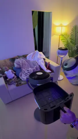 Why does the dry ice fog get blown through the fan?#fan #levoit #roomfan #coldroom #bestsleep 
