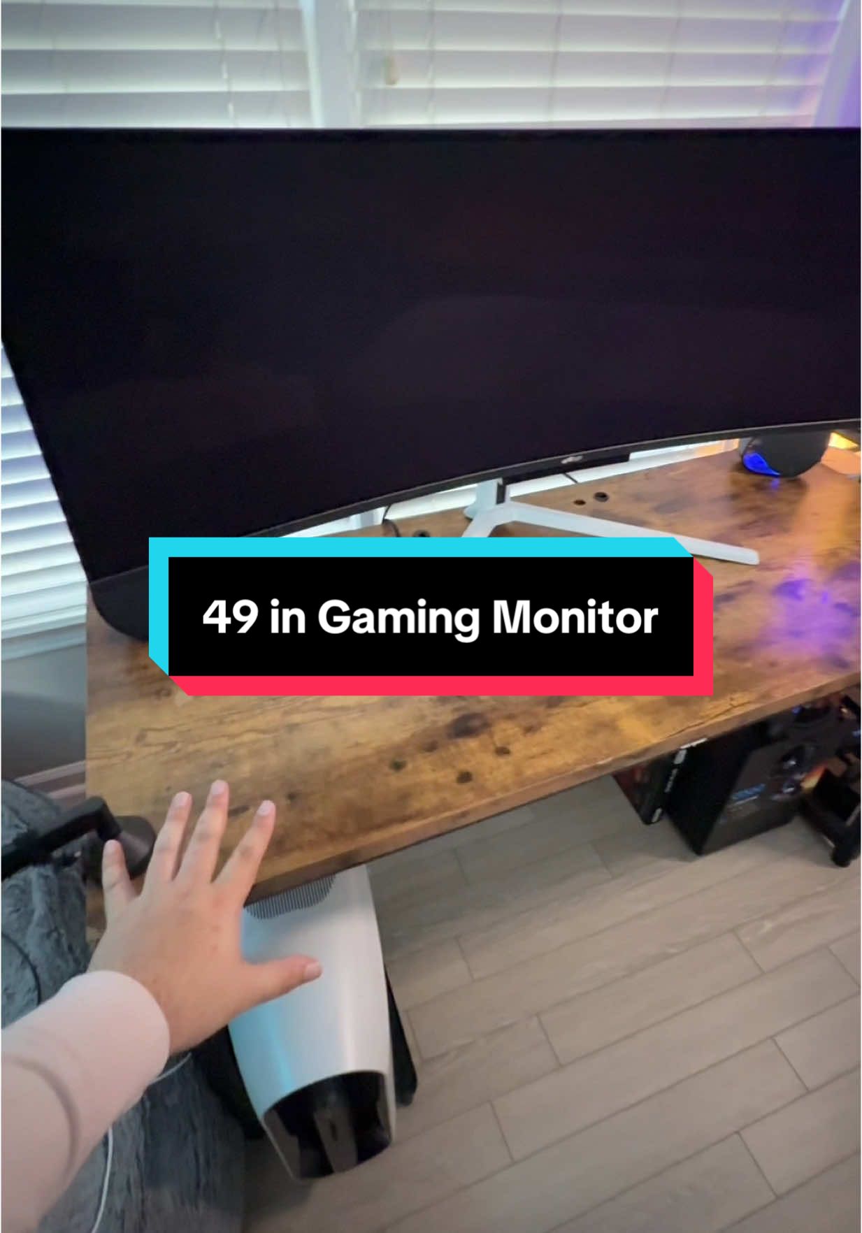 Can anyone recommend a monitor arm? 😭 #49inchmonitor #curvedmonitor #gamingmonitor #GamingSetup #desksetup #monitorsetup #monitors #workmonitor #mobilepixels #oledmonitor #oled 