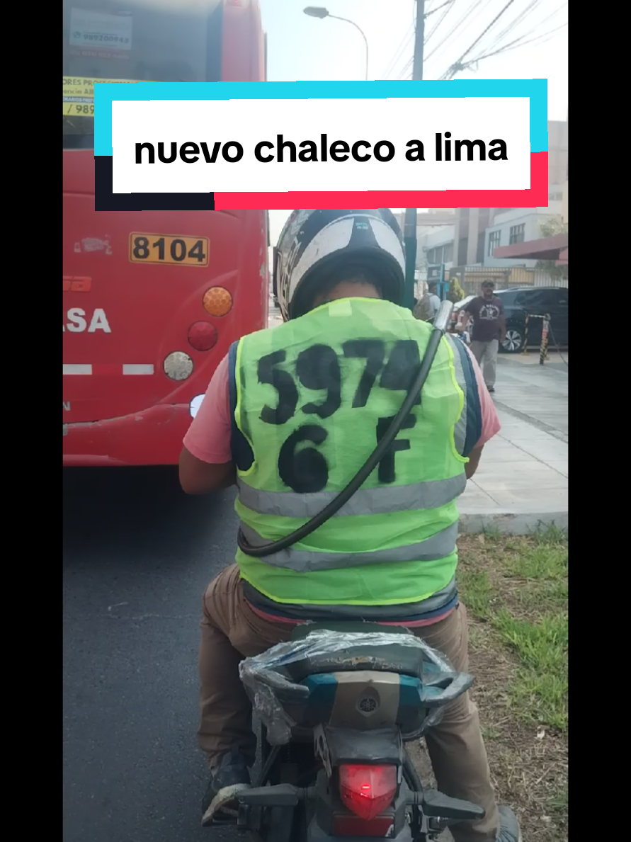 llegaron los nuevo chaleco a Lima #limaperu🇵🇪 #per #noticia #moto #hoy #parat #paratii #humor #videoviral #masviral #humortiktok #risa 
