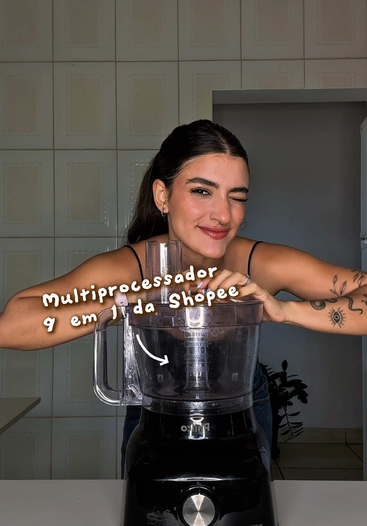 Multiprocessador 9 em 1 da Shopee 🤯🤌🏻 Por R$319,00 você acha que vale a pena?  ID: CMT-HYZ-RGK Pra achar o produto é só digitar o ID na barra de pesquisa da Shô Shô 🧡  Vou deixar o link nos comentários e também nos destaques do app vizinho: @mariannegimenes  #AcheiNaShopee