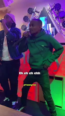 Isaka lavuka eh 🔥🔥 #yanolyrics #amapianovibes #foryou #sama28 #isaka #lyrics_songs #amapianoisalifestyle #fyp 