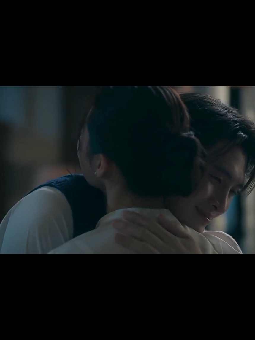 istri yang baik hati, lembut, penyayang dan selalu memaafkan kelakuan suaminya 🥰 kangen Lingling main drama gini lagi 🥺 #linglingsirilakkwong #dramathailand #mycherieamour #หลิงหลิงคอง 
