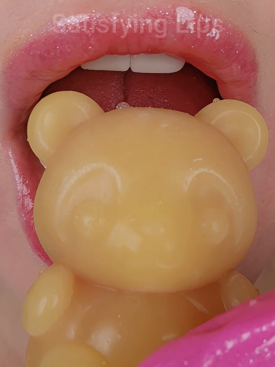 ASMR Satisfying Eating Wax Honey Bear 🐻 #asmr #asmrsounds #satisfyinglips 