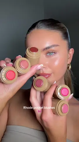 Rhode blushes بلشر خدود رود بلشرات الجميله هايلي بيبر بلشرات ناعمه على البشره سهله الدمج متوفره بكل الدرجات♥️ #متوفر_توصيل_لكافه_محافضات_العراق😍  لمعرفه السعر يرجى مراسله الصفحه