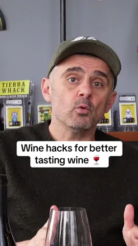 Wine hacks 🍷 comment below if you’re gonna try this 👇 #wine #winetiktok🍷 #winehacks #winery 