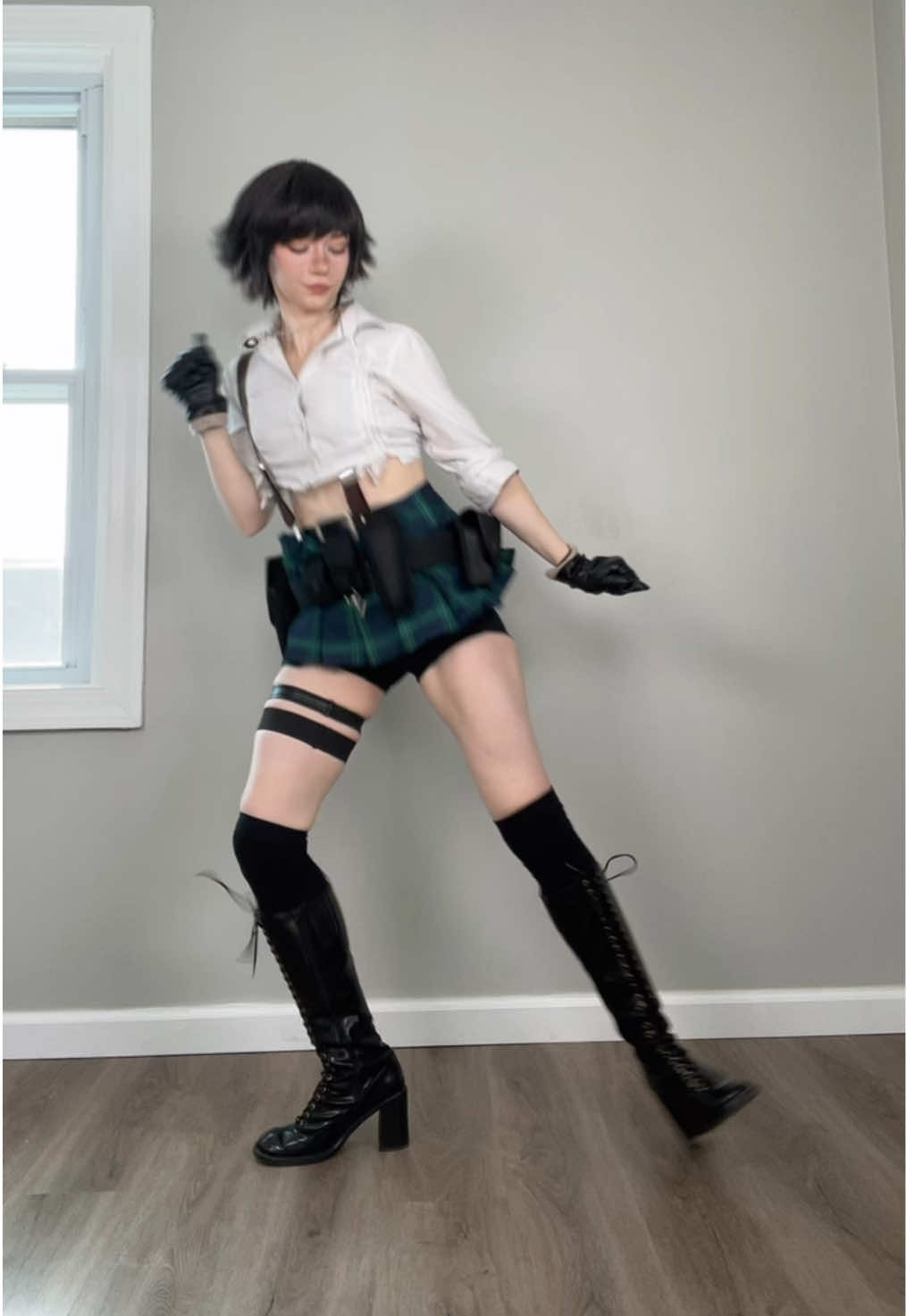 A devil may cry because I’ve done this dance too many times (it will happen again) #cosplay #devilmaycry #ladydmc #cosplayer 