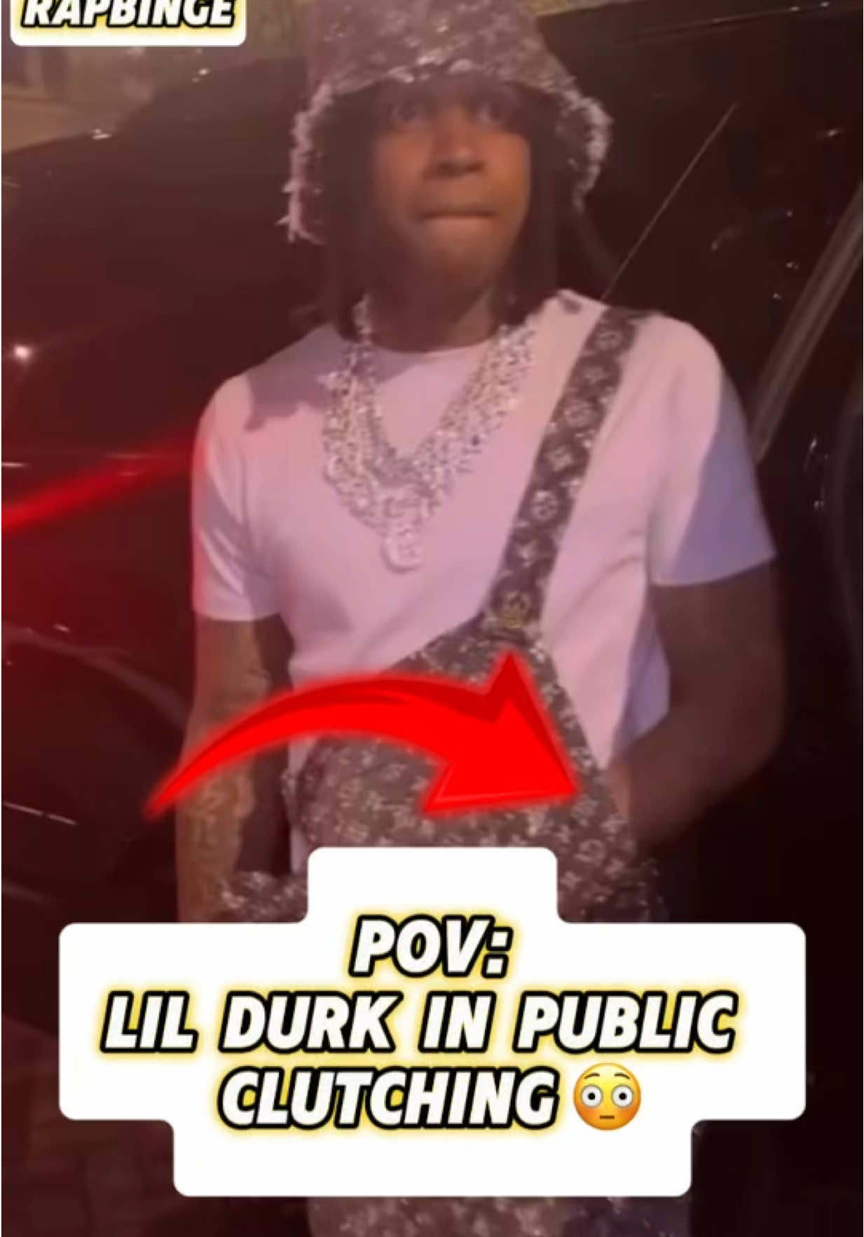 Lil Durk seen clutching watching his surroundings 👀 #lildurk #fyp #durk