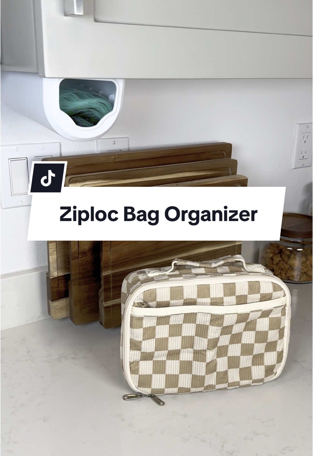 Easy Ziploc Bag Holder!🍴🍽️🥪🎒✨ 🔗 in bi0 The perfect renter friendly easy install solution to simplify your mornings! Coming down the home stretch of the school year it’s easy to get off track. This adhesive Ziploc bag holder is so convenient! #neatlyembellished #professionalorganizer #homeorganizer #homeorganizing #organization #organizingideas #organizingtips #organizinghacks #organizedhome #organizedmom #organizedlife #amazon #amazonmusthaves #amazonfavorites #amazonfinds #amazonfaves #amazoninfluencer #amazoninfluencerprogram #amazonhome #lunch #lunchbox #lunchboxforkids #lunchboxes #ziploc #ziplock #lunchstation #lunchideas #kidslunchideas