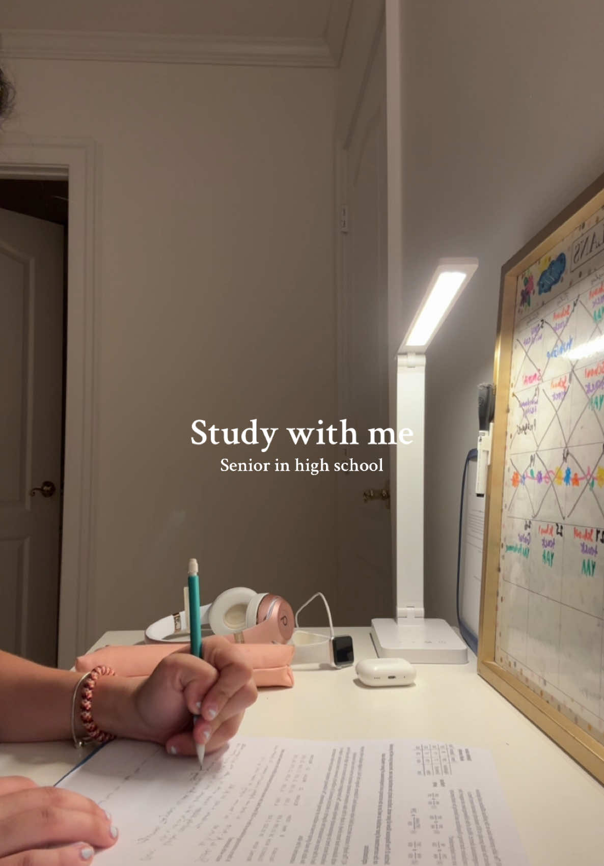 Study with me🙈  #studytok #studywithme #studyvlog #student #study #afterschoolroutine 