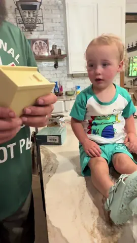 Sutton’s reaction to what’s in the box🤣