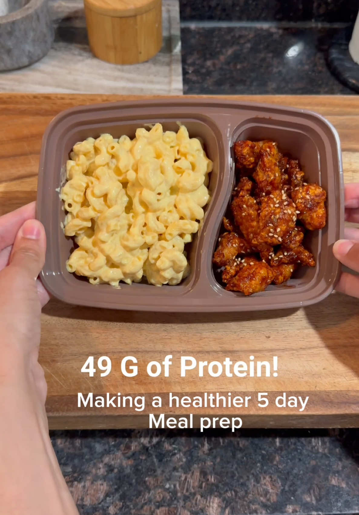 5 day Korean Fried Chicken & Mac ‘n’ Cheese Meal Prep Crispy, cheesy, high-protein comfort food that helps you crush your goals? YES PLEASE. This is your new go-to 5-day meal prep for weight loss—packed with flavor, not guilt! Prep once, eat all week Low cal, high protein, BIG taste. Ingredients For the Chicken 	•	3 large chicken breasts, diced 	•	1 egg 	•	1 tsp garlic powder 🧄 	•	1 tsp onion powder 🧅 	•	1 tsp paprika 	•	1 tsp chicken bouillon 	•	1 tsp black pepper 	•	1 tsp garlic paste 	•	Cornstarch (for coating) 🌽 Air fry 400°F for 20 min or bake at 380°F for 25 min..until golden & crispy! Korean Glaze 	•	7 tbsp light soy sauce 🥢 	•	1–3 tbsp gochujang (spicy to taste) 	•	1 tsp garlic paste 🧄 	•	1 tsp ginger paste 	•	1 tbsp stevia 	•	3 tbsp honey 🍯 	•	Slurry: 1 tsp cornstarch + 4 tbsp water Simmer & thicken, then toss in crispy chicken! Mac ‘n’ Cheese 	•	8 oz protein pasta 🍝 	•	1½ cups low-fat cottage cheese 	•	½ cup reduced fat milk 	•	½ cup reduced fat cheddar 	•	1 packet mac & cheese powder 	•	½ tsp garlic powder 🧄 Blend until smooth & mix with cooked pasta. Divide into 5 portions and enjoy your delicious, protein-packed meals all week! Macros (per serving): Calories: ~530 Protein: 49g Carbs: 62g Fat: 10g #mealprepideas #weightlossmeals #highproteinmeals #healthycomfortfood #koreanfriedchicken #macandcheese #weightlossrecipes #easymealprep #5daymealprep #healthyfoodie #mealprepforweightloss #fitfood