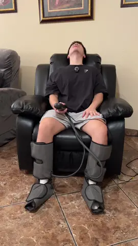 Leg pain at the end of the day really ruins my night plans… I use these for 20 mins everyday and my legs feel brand new….      #Leg#LegPainReliefCir#CirculationBoostMas#MassageTherapyAtHomeWel#WellnessHackAir#AirCompressionTherapyTik#TikTokMadeMeBuyItAma#AmazonFindsHom#HomeGadgetsTik#TikTokShopFindsMustHavesTikTok