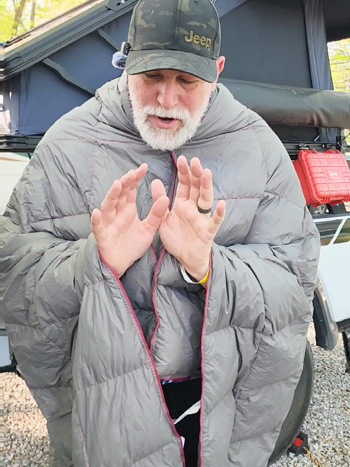 The BEST Down blanket that does so many things @Get Out Gear #downblanket #downsleepingbag  #blanket #camping #campinglife #outdoorlife #rvlife #offgridliving #offgrid #shtf #survival 