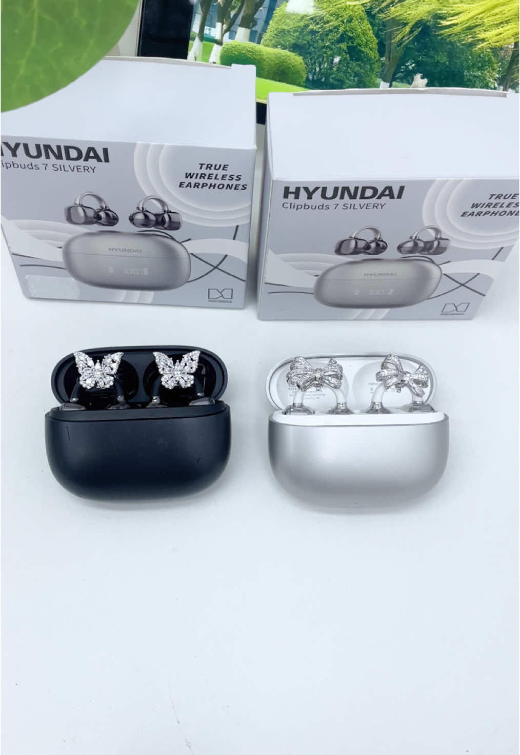 🤩🤩Fue un regalo de mi amante, un nuevo auricular de joyería, me encanta este diseño #fyp#foryou#usa_tiktok#ttshop#tiktokmademebuyit#viral#gifts#earbuds#earphones#headphones#wireless#gamingheadset#bluetoothheadset#headphonechallenge#NewYearNewAura#redbull#toronto#delta#dior#TikTokShopSpringGlowUp